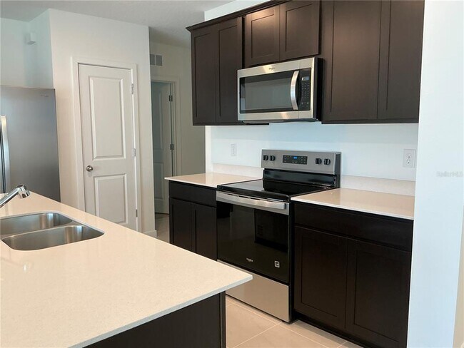 Foto del edificio - 3545 Hornbeam Rd