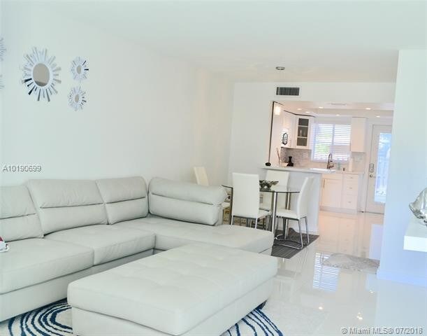 Building Photo - 1751 S Ocean Blvd