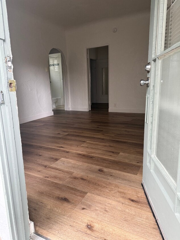 Photo - 808 2/5-805 N Poinsettia Pl (Los Angeles, CA)