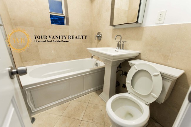 Foto del edificio - 230 W 107th St