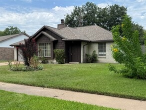 Building Photo - 10014 Sand Pass Ln