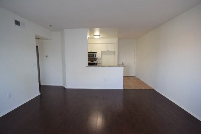 Building Photo - 5500 Bonner Ave