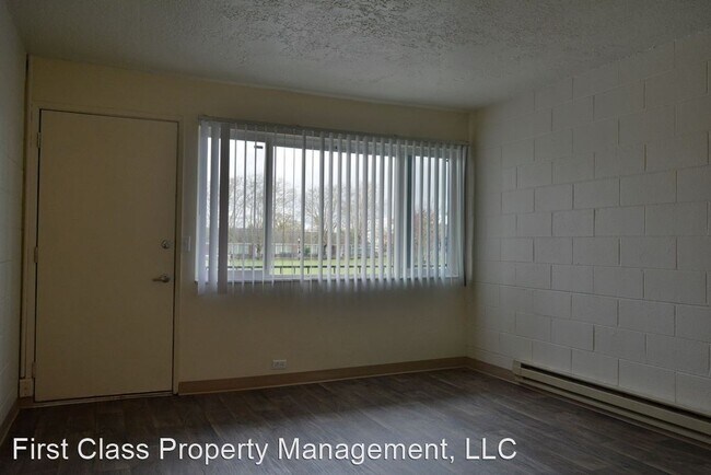 Building Photo - 4555 SW Erickson Ave