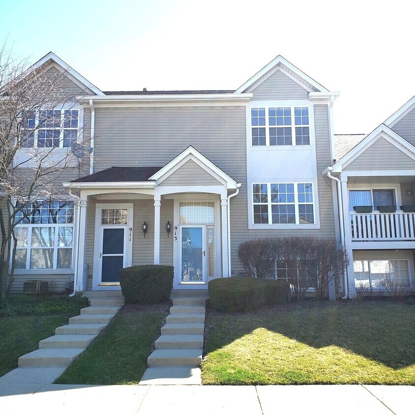 913 Darla Ct, Waukegan, IL 60085 Townhome Rentals in Waukegan IL