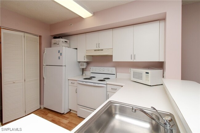 Foto del edificio - 1190 Wildwood Lakes Blvd
