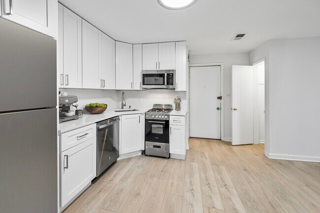 Foto del edificio - 3037 N Southport Ave