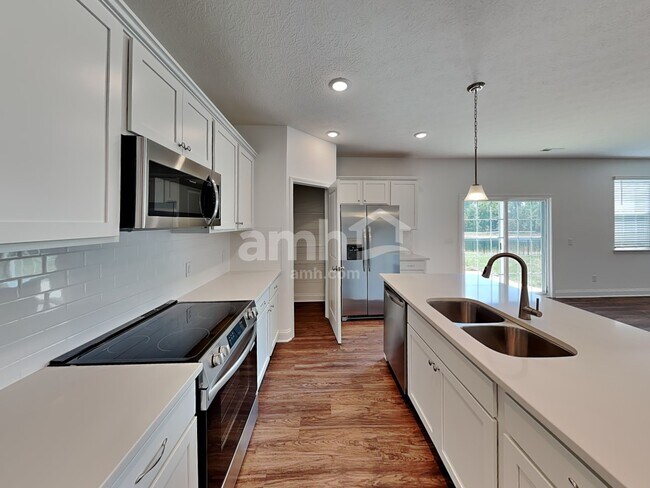 Foto del edificio - 8444 Northpoint Dr