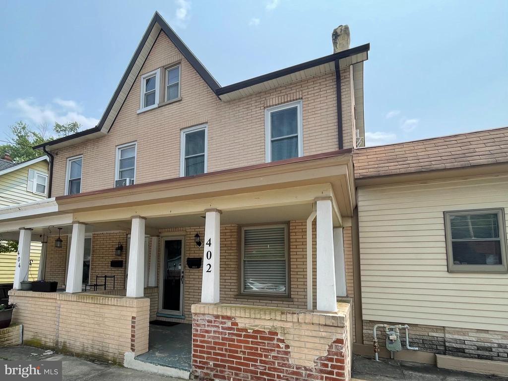 Foto principal - 402 Jefferson Ave