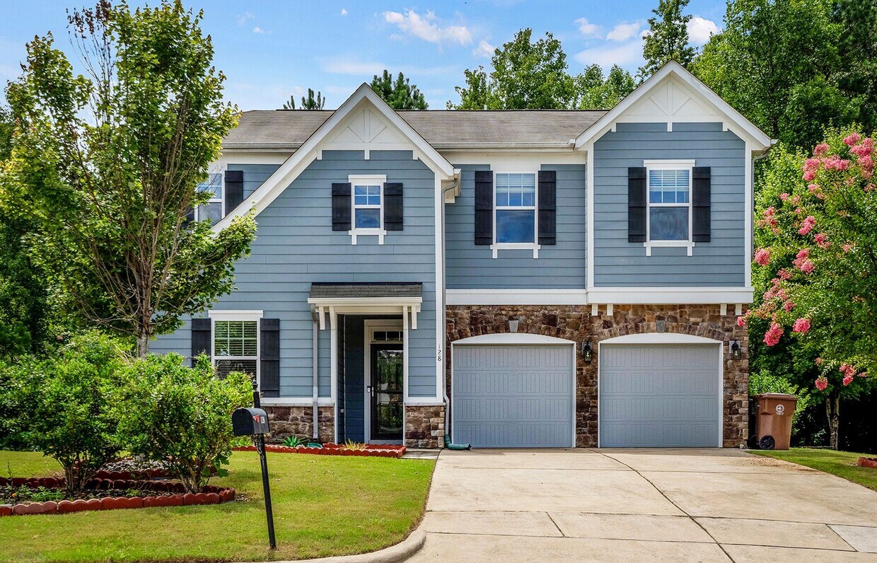 Foto principal - 128 Carter Grove Ct