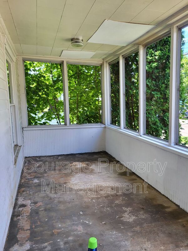 Foto del edificio - 404 Linden Pl