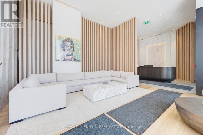 Building Photo - 3009 Novar Rd