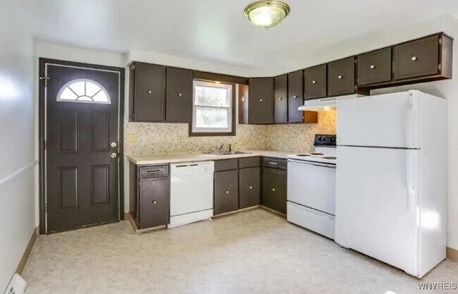 Foto del edificio - 22 W Summerset Ln