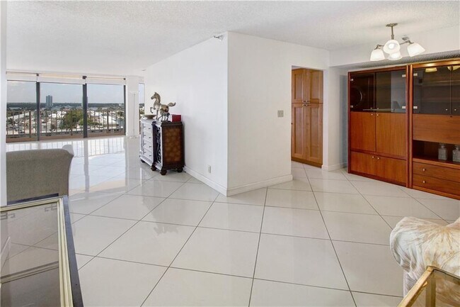 Foto del edificio - 290 174th St St