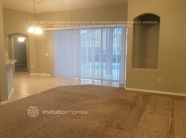 Building Photo - 10237 Shadow Branch Dr