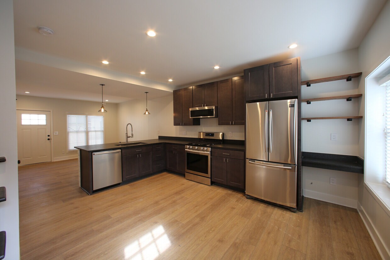 Foto principal - 248 Jackson St