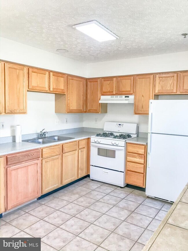 Building Photo - 931 Felicia Ct