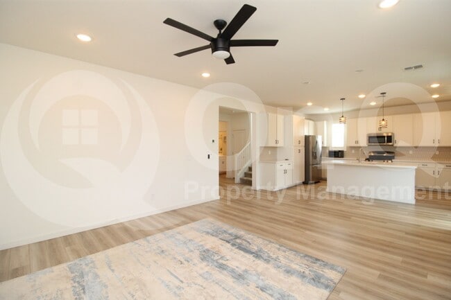 Building Photo - 17737 W Cassia Way
