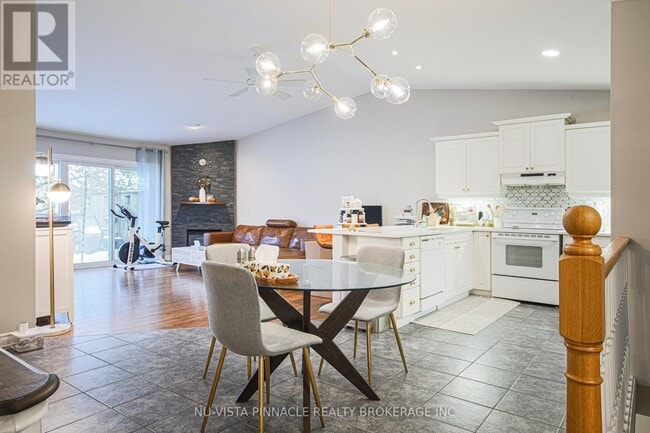 Building Photo - 43 Capulet Walk