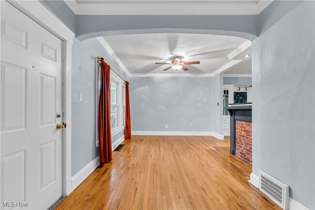 Foto del edificio - 1289 W 115th St