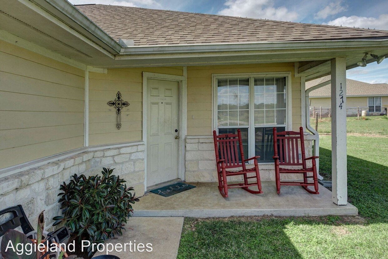 Primary Photo - 3 br, 2.5 bath House - 1274 Flying Ace Circle