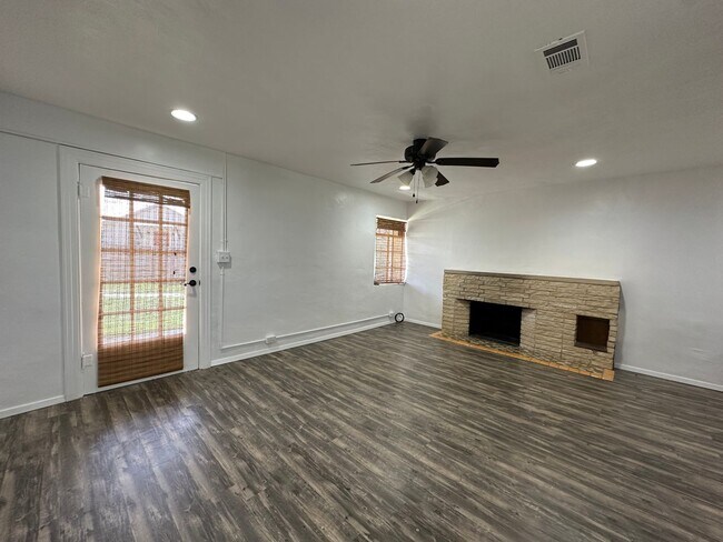 Foto del edificio - 2/2 Duplex