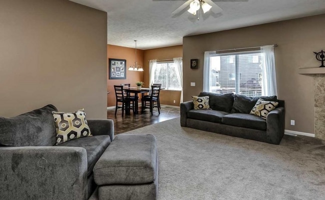 Building Photo - Your Next Home Awaits In Papillion!!