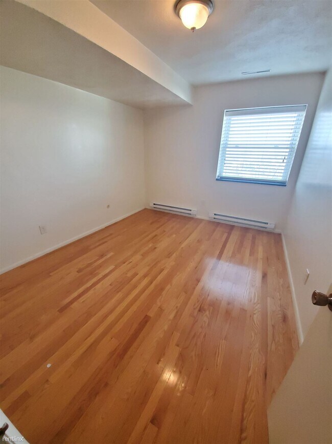 Building Photo - 2 br, 2 bath  - 425 Broadway Apt 28