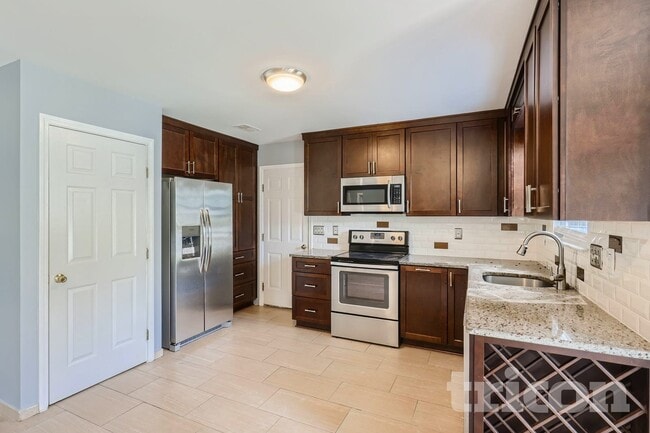 Foto del edificio - 149 Red Tip Ln