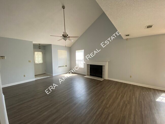 Foto del edificio - 169 Wright Cir