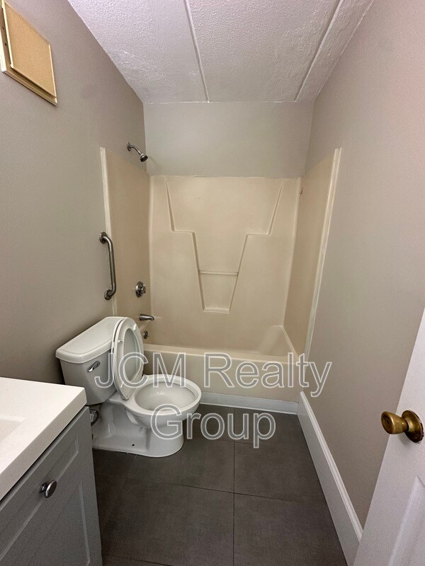 Foto del edificio - 80 Sagamore St