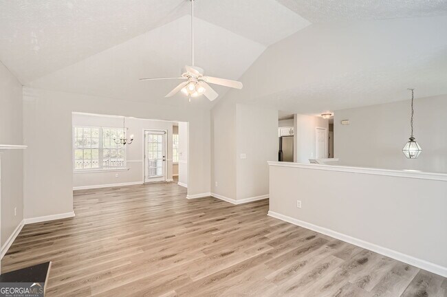 Building Photo - 1436 Buckingham Pl