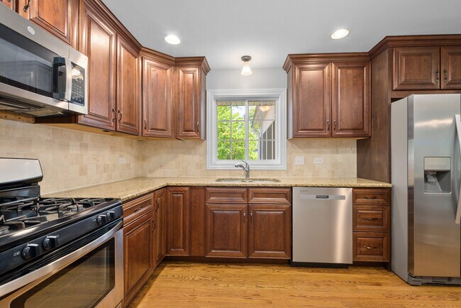 Foto del edificio - 433 Hackberry Rd