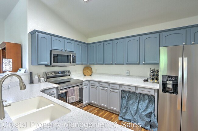 Building Photo - 2 br, 2 bath House - 495 River View Drive ...