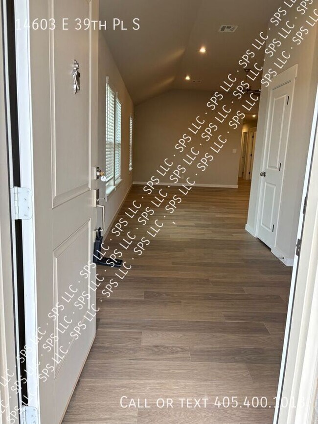 Foto del edificio - 14603 E 39th Pl S