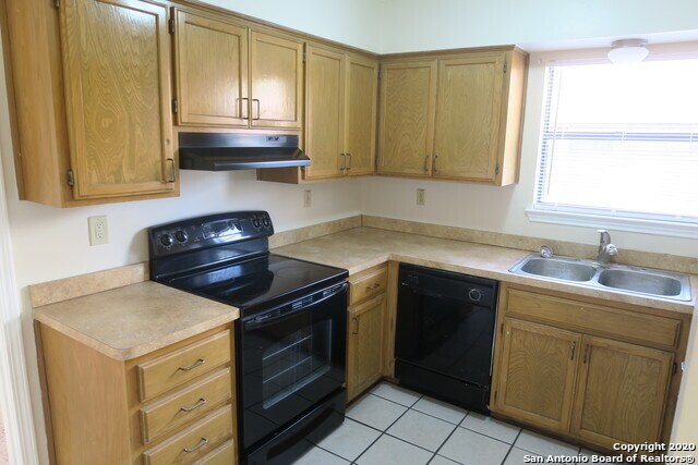 Building Photo - 8722 Welles-Harbor