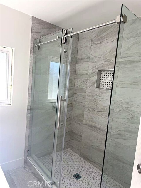 Foto del edificio - 8717 Tilmont Ave