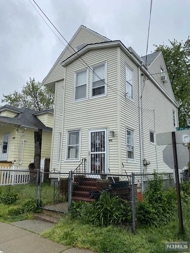 Building Photo - 44 E Clifton Ave
