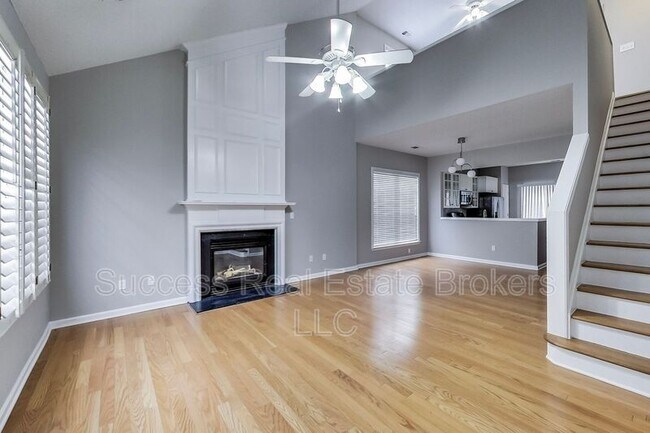 Foto del edificio - 1645 Heyford Cir NW