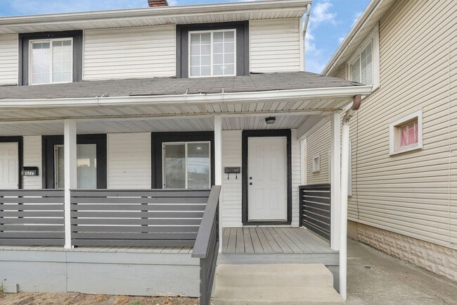 Building Photo - 1867-1869-1869 Cleveland Ave