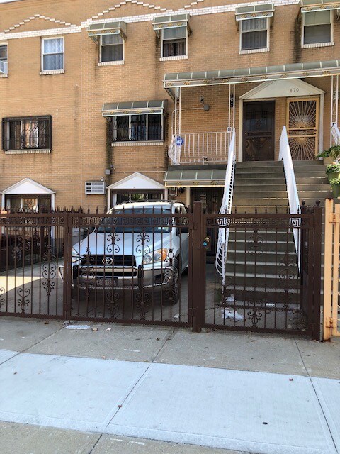 Primary Photo - 1472 St Marks Ave