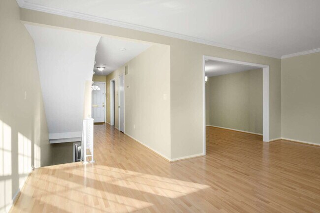 Foto del edificio - Charming Townhouse: Your New Home Awaits!