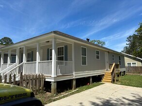 Building Photo - 6148 W Forrest St