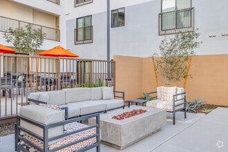 Building Photo - VB on 12th