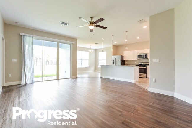 Building Photo - 27 Eleven Oaks Cir