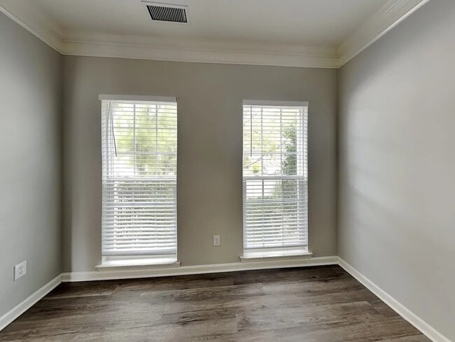 Building Photo - 108 Alnwick Ln