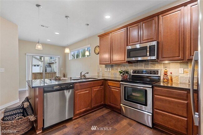 Foto del edificio - 4 br, 3 bath House - 9324 Stevens Ct NE