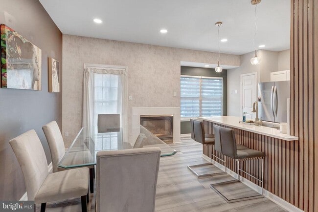 Foto del edificio - 14118 Carmody Pl