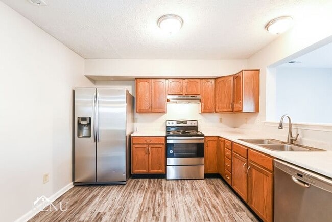 Building Photo - 5719 Wooden Branch Dr