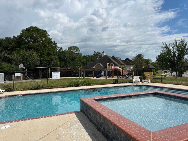 Building Photo - Welcome to Southlake Plantation in Youngsv...