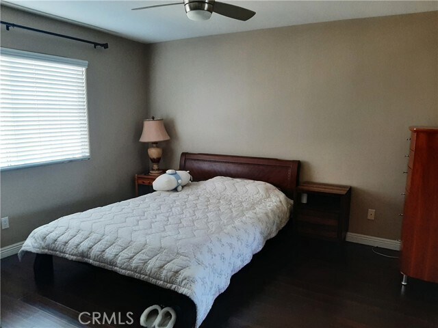 Foto del edificio - 300 W Summerfield Cir